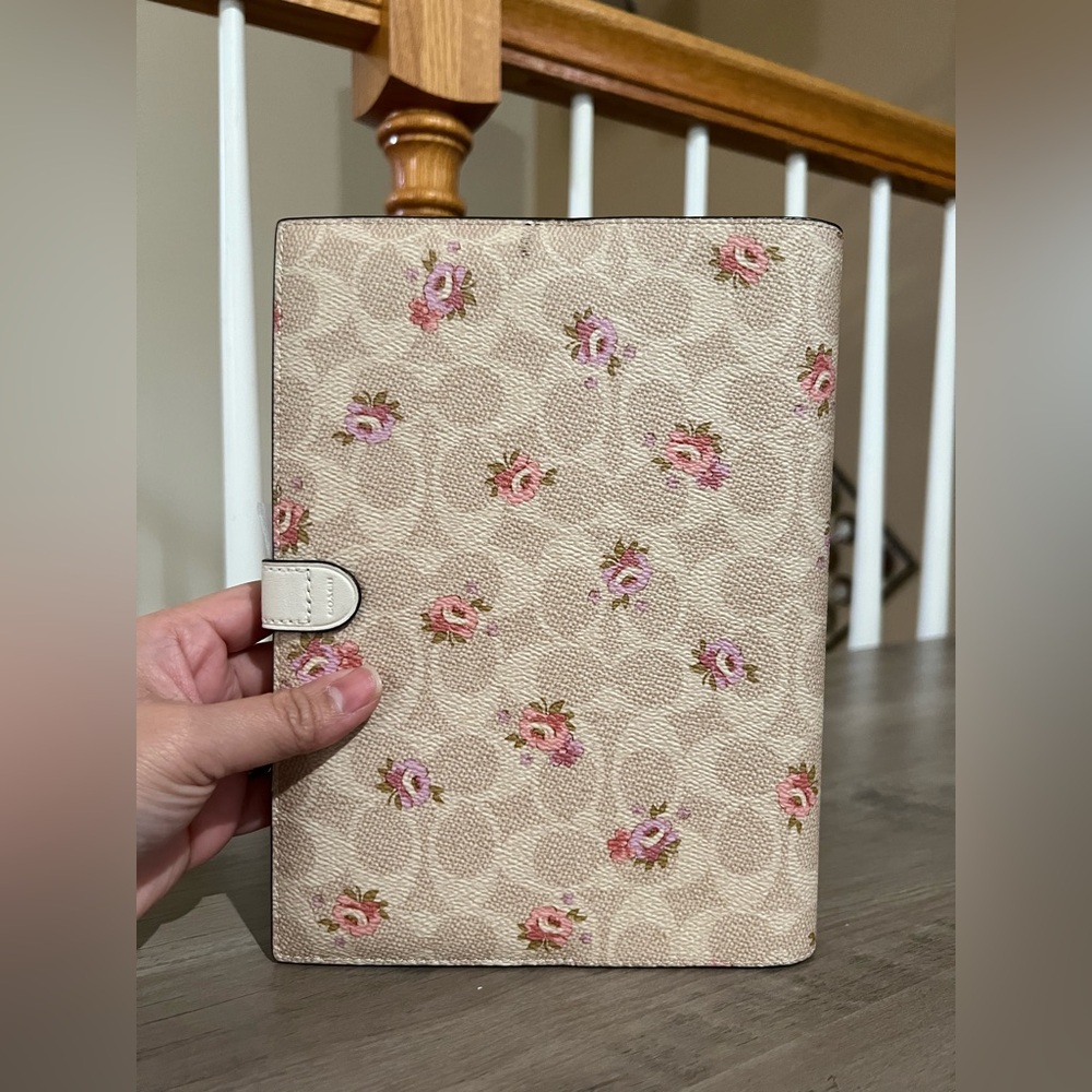NEW Coach Notebook In Signature Canvas With Floral Print - Picture 5 of 6